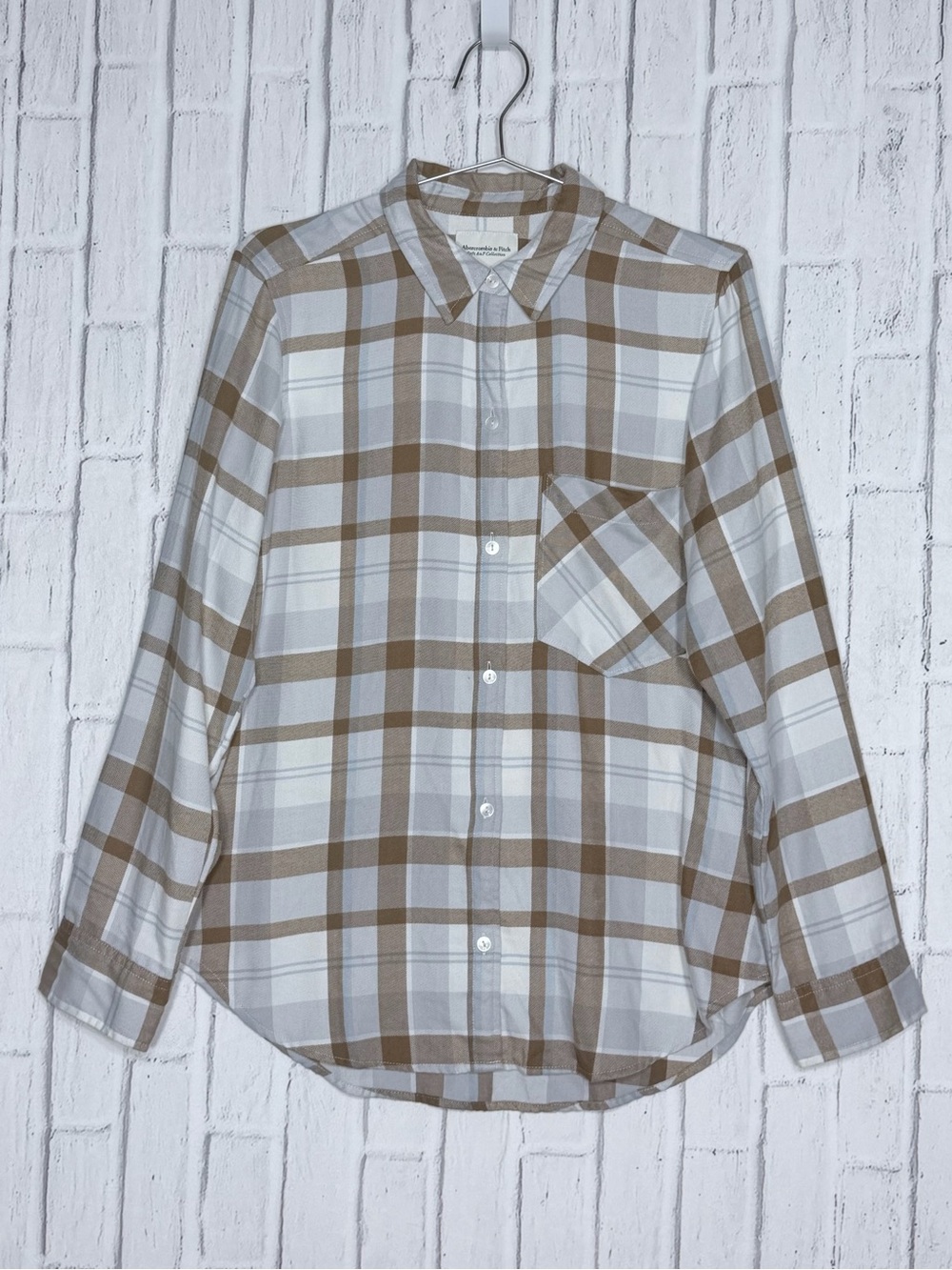 🤎 Abercrombie & Fitch Soft A&F Plaid Button Down Shirt Medium